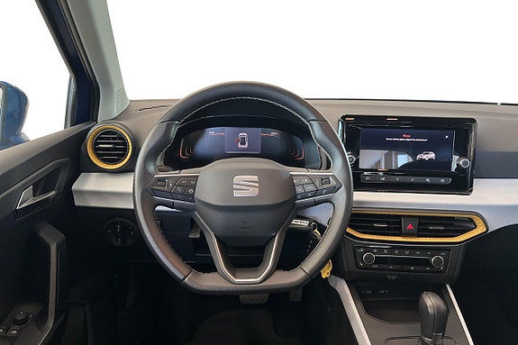 Seat Arona 12 of 22