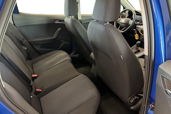 Seat Arona 15 of 22