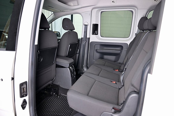 Volkswagen Caddy Maxi 8 of 23