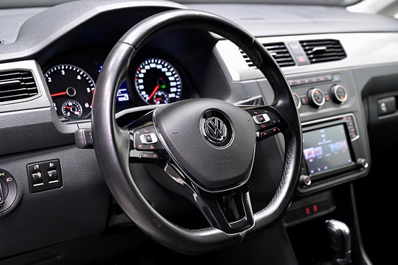 Volkswagen Caddy Maxi 16 of 23