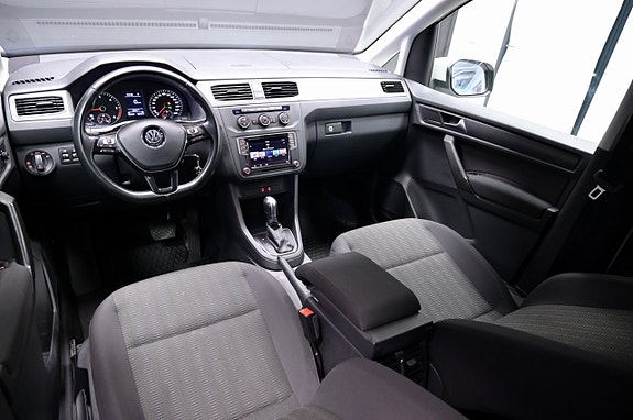 Volkswagen Caddy Maxi 13 of 23