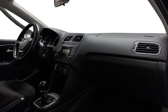 Volkswagen Polo 15 of 23