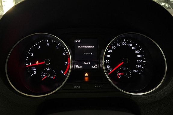 Volkswagen Polo 16 of 23
