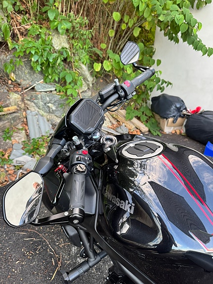 Kawasaki Ninja Z650 2 of 3