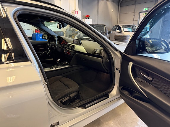 BMW 320d 18 of 27