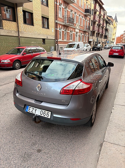 Renault Megane III 3 of 8