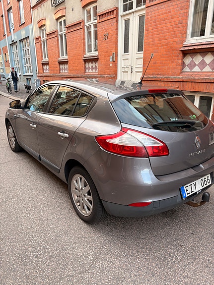 Renault Megane III 4 of 8
