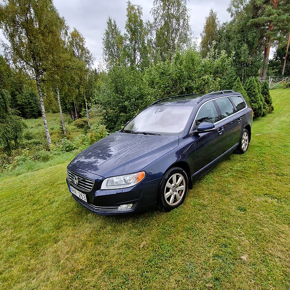 Volvo V70 12 of 12