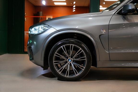 BMW X5 8 of 26