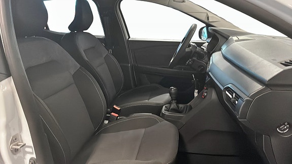 Dacia Sandero 8 of 9
