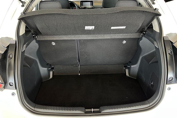 Toyota Yaris 11 of 21