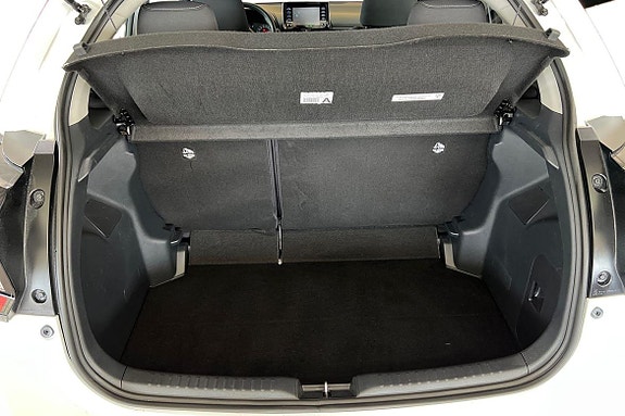 Toyota Yaris 12 of 22