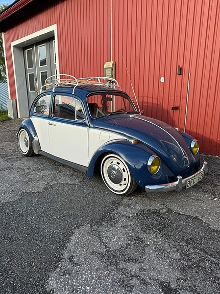 Volkswagen 1300 2 of 7