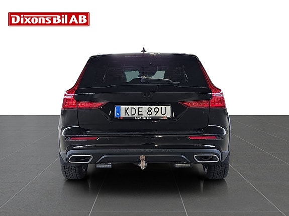 Volvo V60 Cross Country 14 of 15