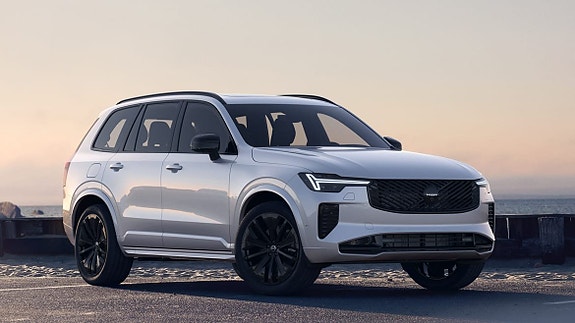 Volvo XC90 14 of 30