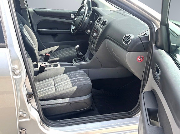 Ford Focus 9 of 11