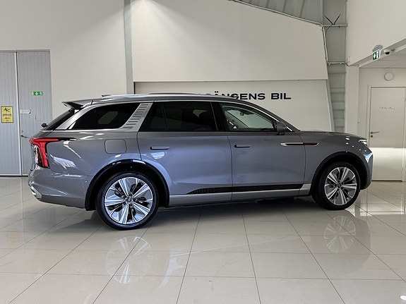 Hongqi E-HS9 9 of 30