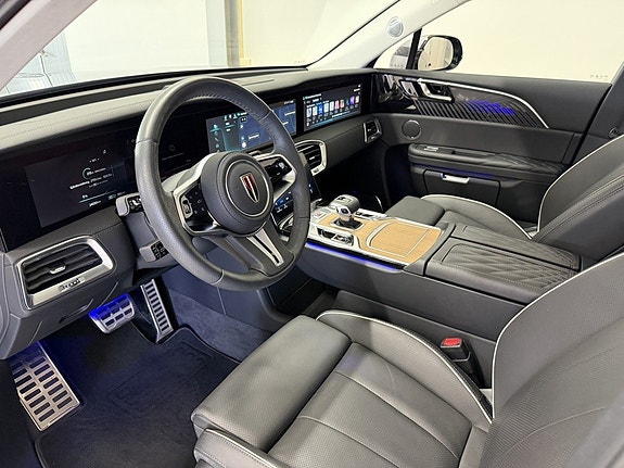Hongqi E-HS9 13 of 30