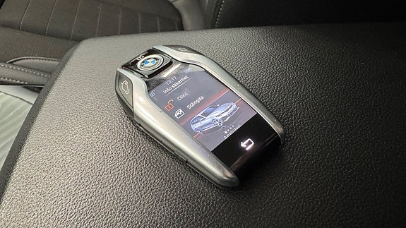 BMW 320d 16 of 18
