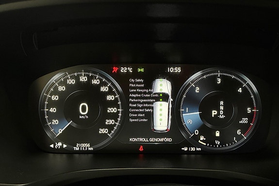 Volvo V60 Cross Country 18 of 30