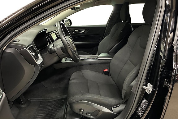 Volvo V60 Cross Country 13 of 30