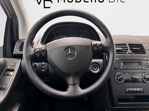 Mercedes-Benz A160 12 of 13