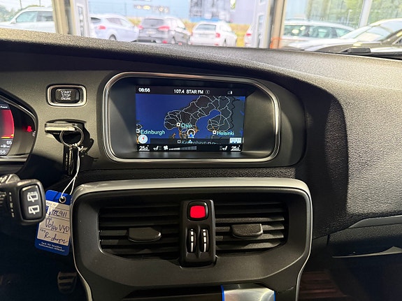Volvo V40 16 of 22