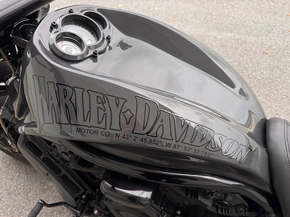 Harley-Davidson Nightrod Special 300 Custom V-Rod ABS 9 of 14