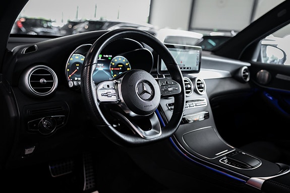 Mercedes-Benz GLC300 de 18 of 30