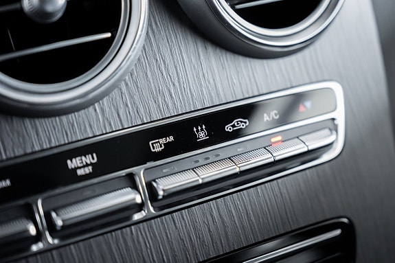 Mercedes-Benz GLC300 de 23 of 30