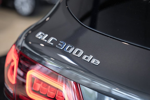 Mercedes-Benz GLC300 de 14 of 30