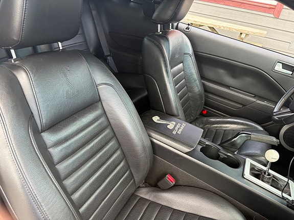 Ford Mustang 10 of 11