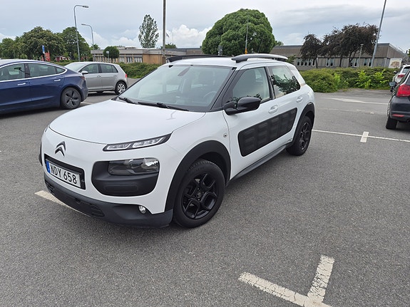 Citroen C4 Cactus 3 of 5