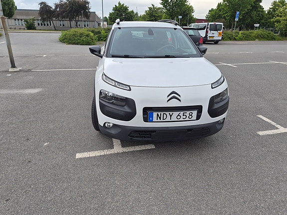 Citroen C4 Cactus 2 of 5