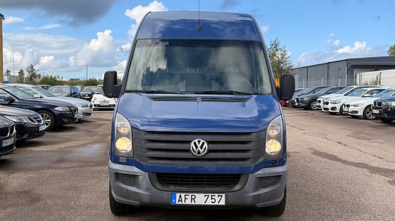 Volkswagen Crafter 35 2 of 28