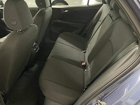 Volkswagen ID.3 Neo 7 of 13