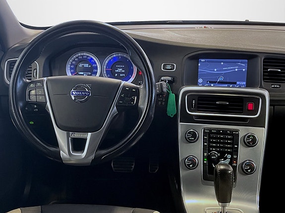 Volvo V60 8 of 15