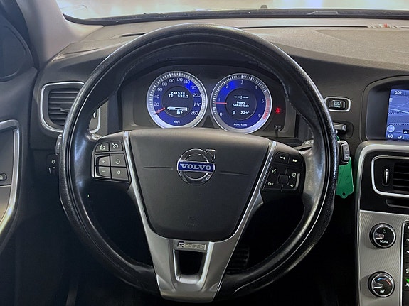 Volvo V60 9 of 15