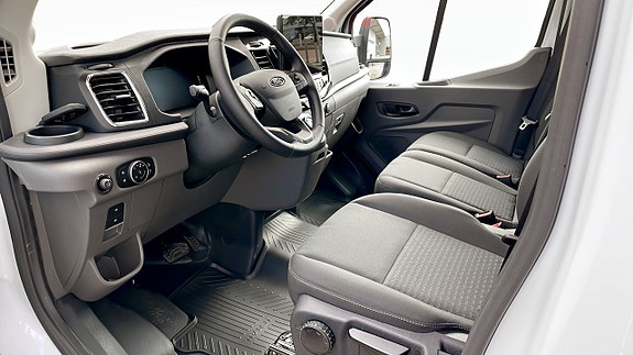 Ford Transit 4 of 13