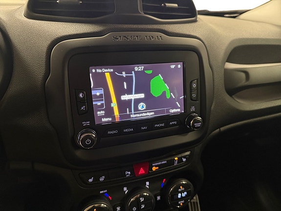Jeep Renegade 15 of 18