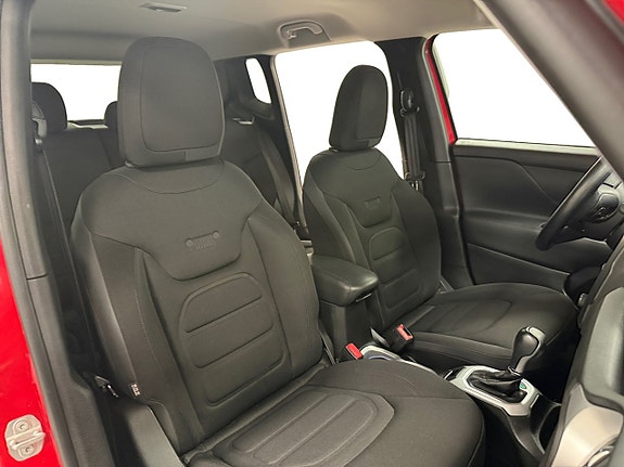 Jeep Renegade 11 of 18