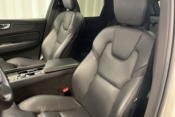 Volvo XC60 15 of 18
