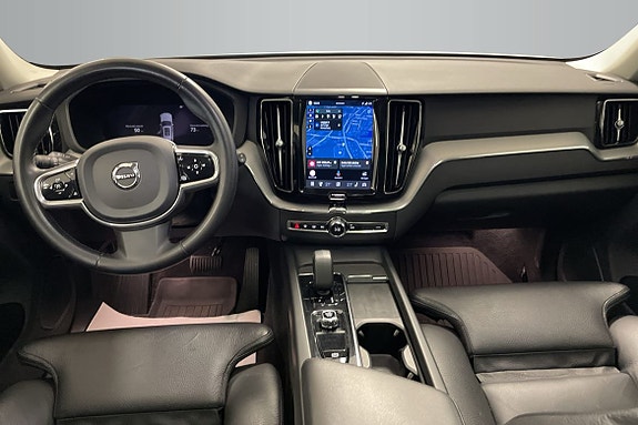 Volvo XC60 12 of 18