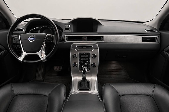 Volvo XC70 8 of 14