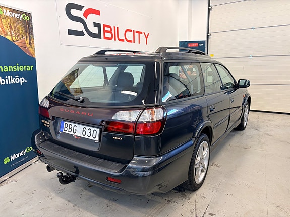Subaru Outback 6 of 30