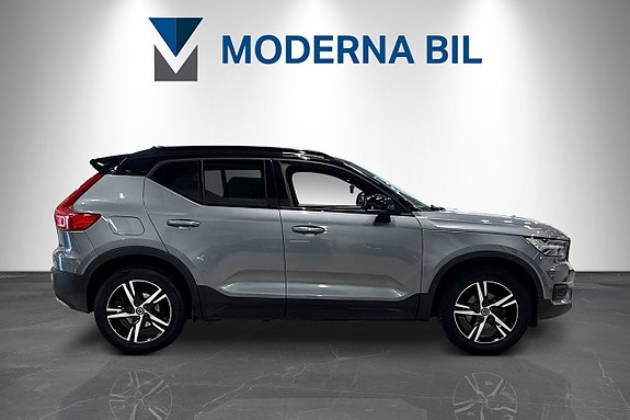 Volvo XC40 7 of 23