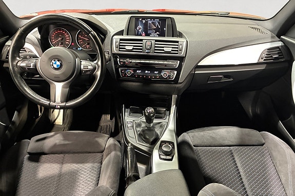 BMW 118d 11 of 17