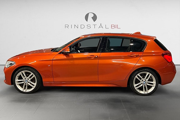 BMW 118d 4 of 17