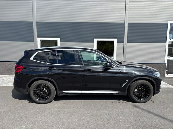BMW X3 3 of 14
