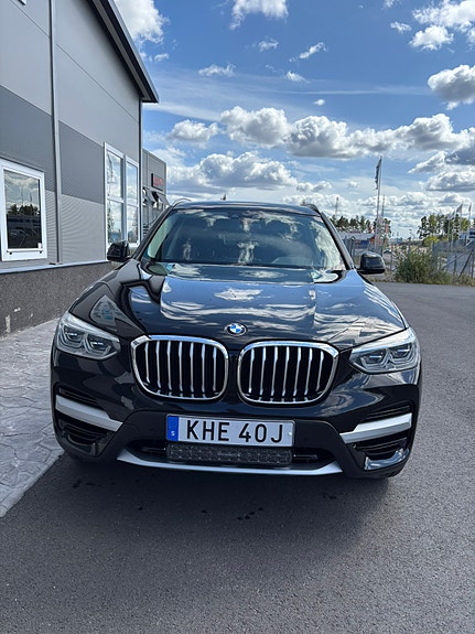 BMW X3 2 of 14